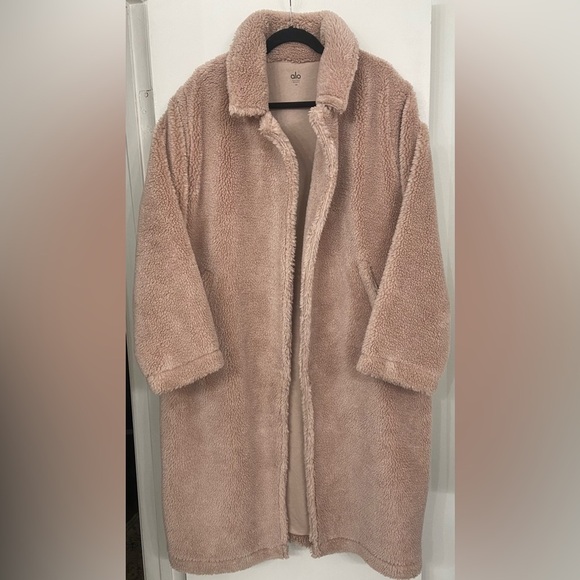 ALO Yoga Sherpa Oversized Trench Coat Pink Size Medium - Picture 4 of 9